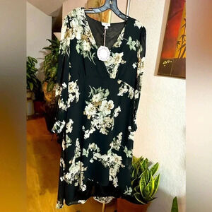 Umgee floral longsleeve dress size L